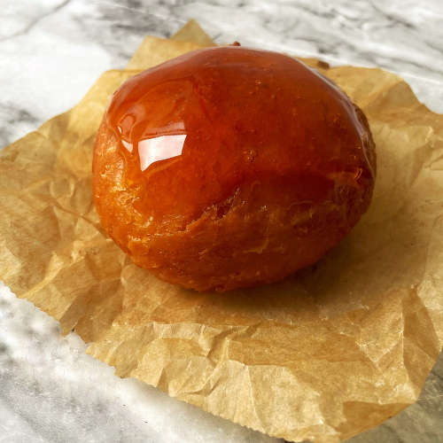 Beignets à la crème et caramel croquant